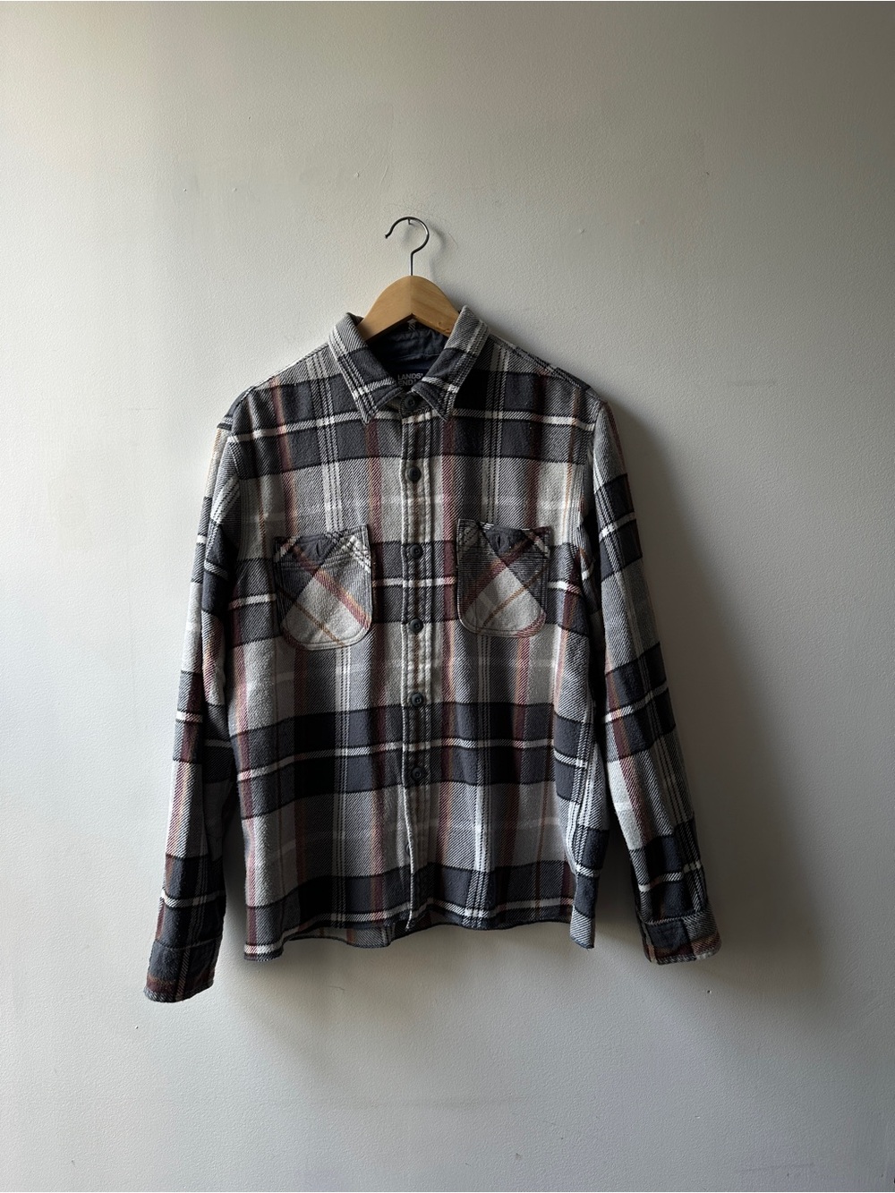 Land’s End Gray Plaid Button-Up Shirt cropped M